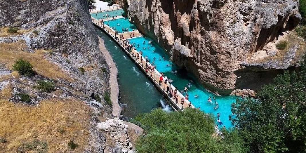 Ne Antalya ne İzmir! Büyüleyici atmosferi gören Malatya’ya akın ediyor 5